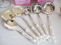 2020年餐具筒及厨房用品批发市场趋势与供应商选择